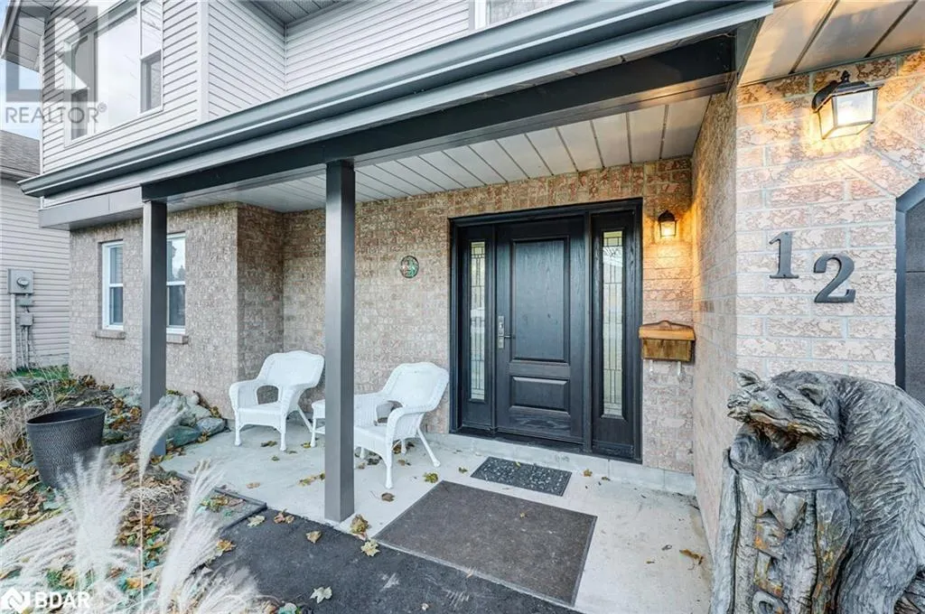 12 RIVERDALE Drive