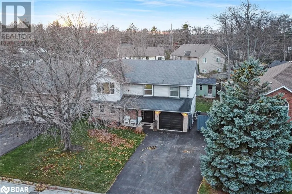 12 RIVERDALE Drive