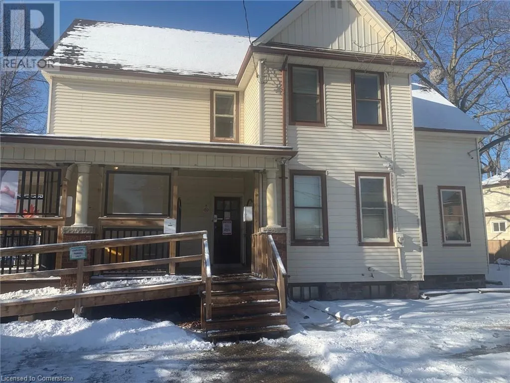 7 WELLAND Avenue