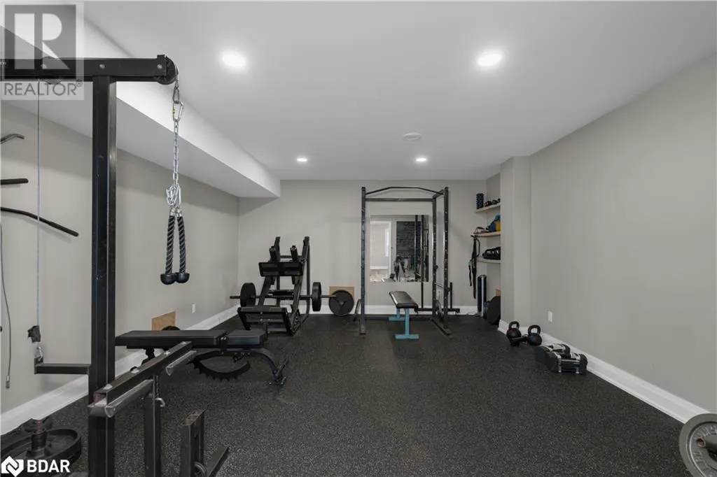 28 THOROUGHBRED Drive