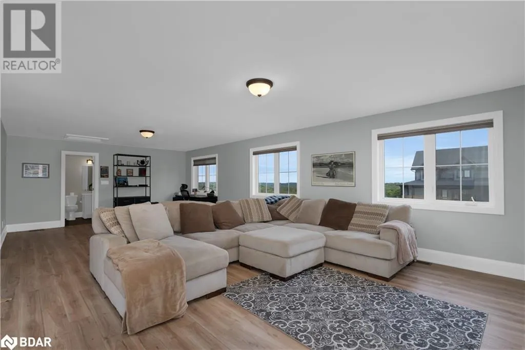 28 THOROUGHBRED Drive