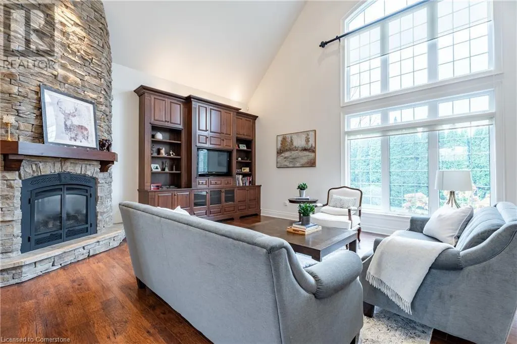 2 BUNNY GLEN Drive