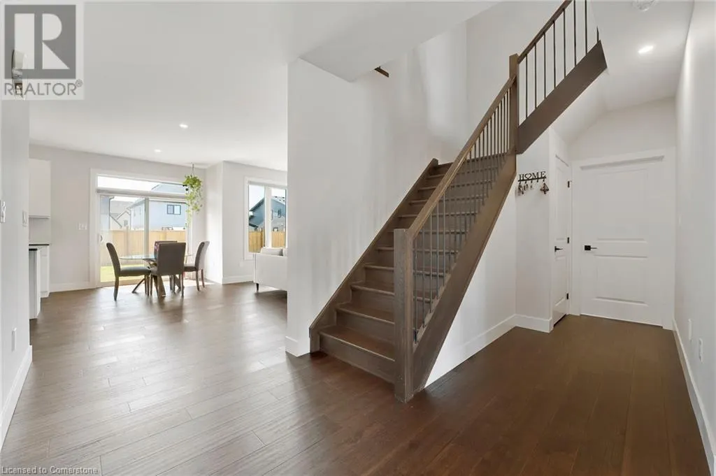 7266 SILVER CREEK Circle