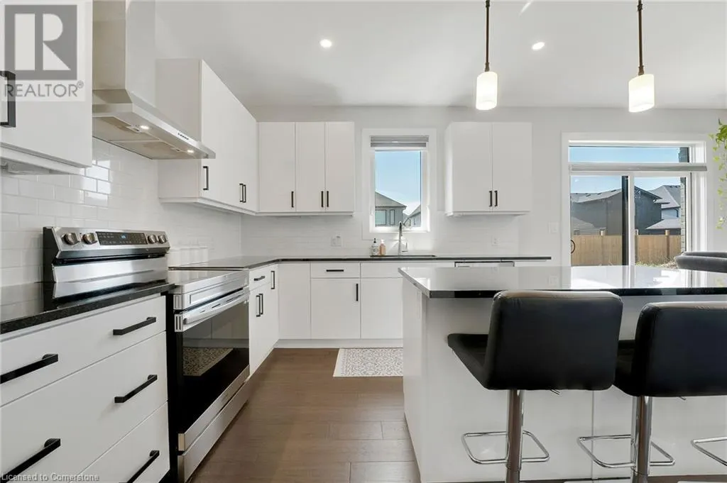 7266 SILVER CREEK Circle