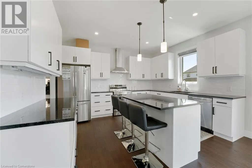7266 SILVER CREEK Circle