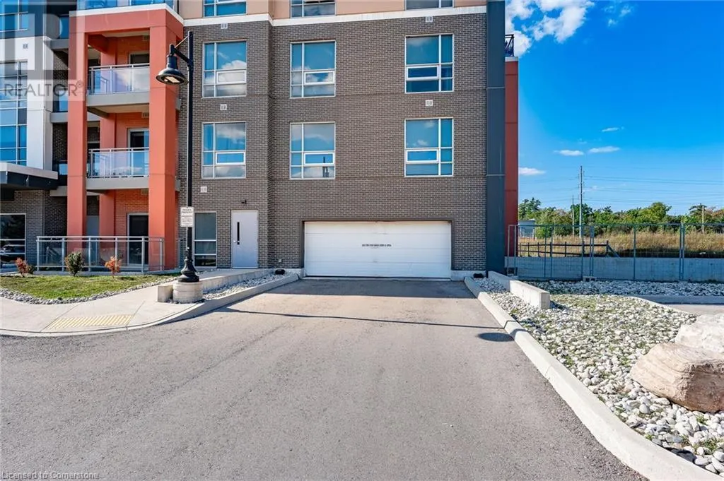 4040 UPPER MIDDLE Road Unit# 106, #106