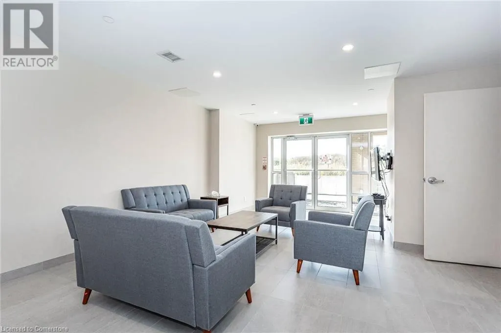 4040 UPPER MIDDLE Road Unit# 106, #106