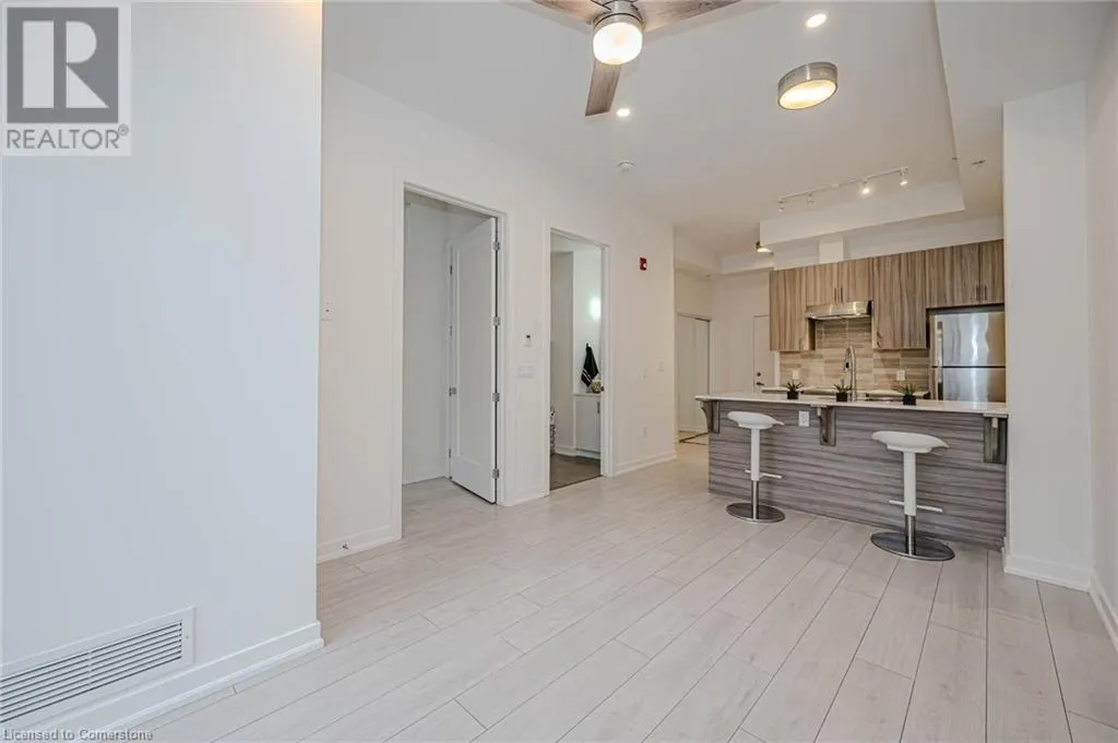 4040 UPPER MIDDLE Road Unit# 106, #106