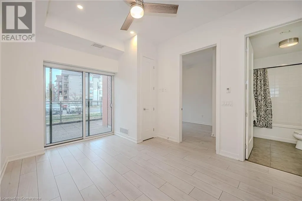 4040 UPPER MIDDLE Road Unit# 106, #106