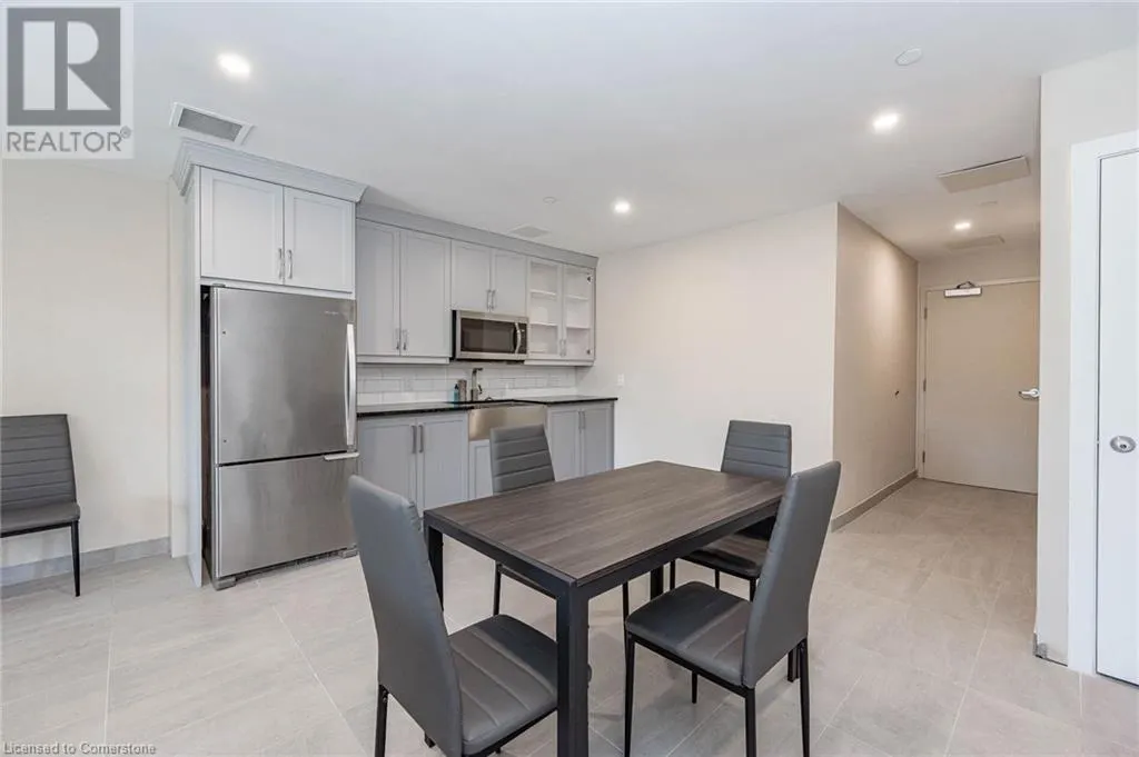 4040 UPPER MIDDLE Road Unit# 106, #106