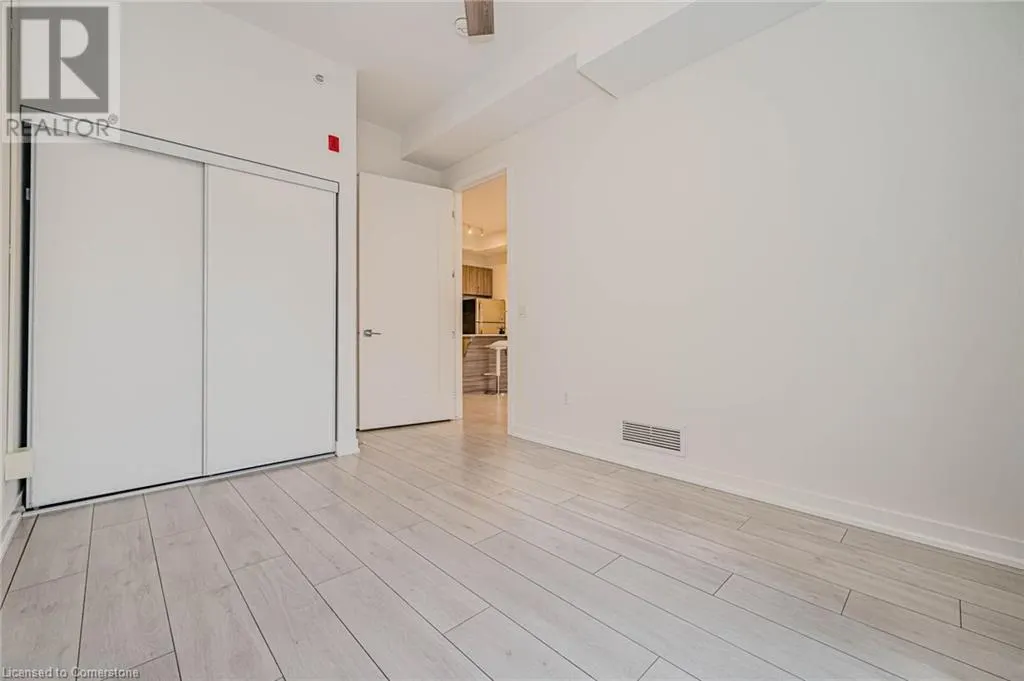4040 UPPER MIDDLE Road Unit# 106, #106