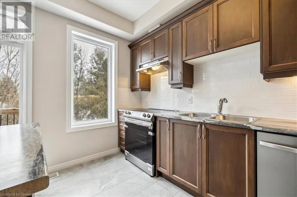 445 ONTARIO Street S Unit# 48, #48