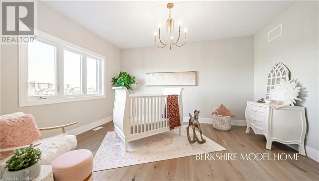 33 WORKMAN Crescent