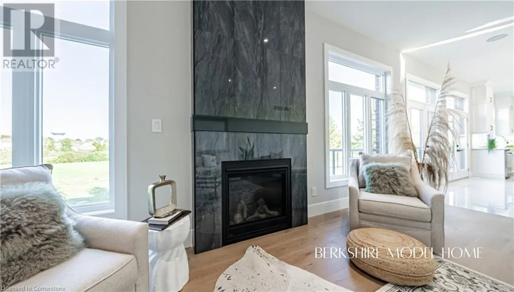 33 WORKMAN Crescent