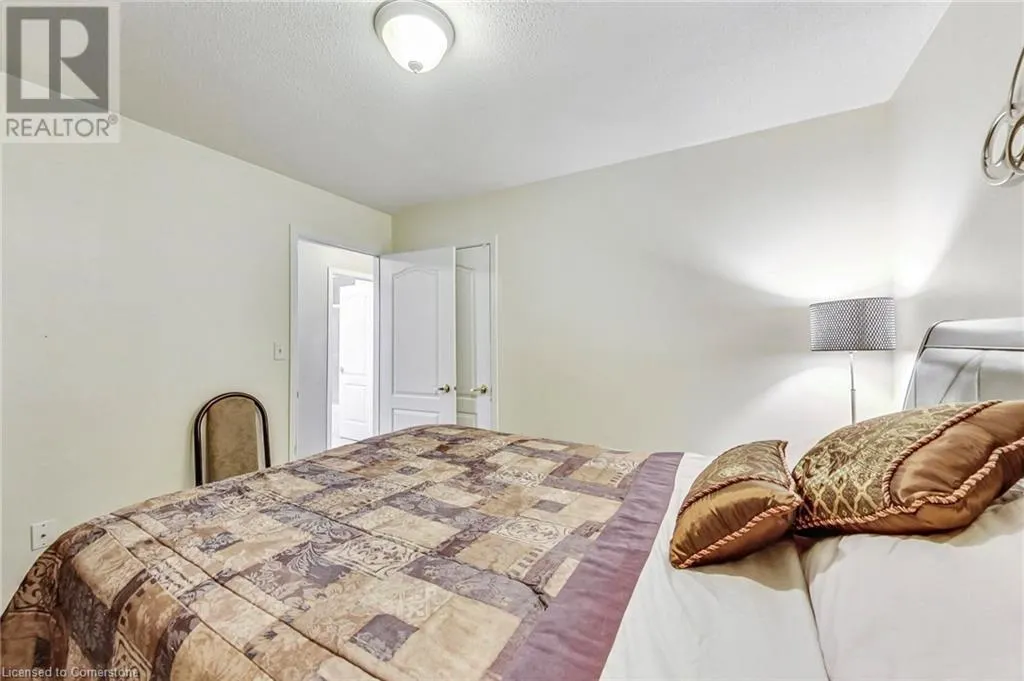 86 GLENDARLING Crescent