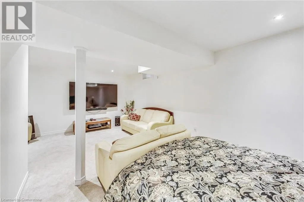 86 GLENDARLING Crescent