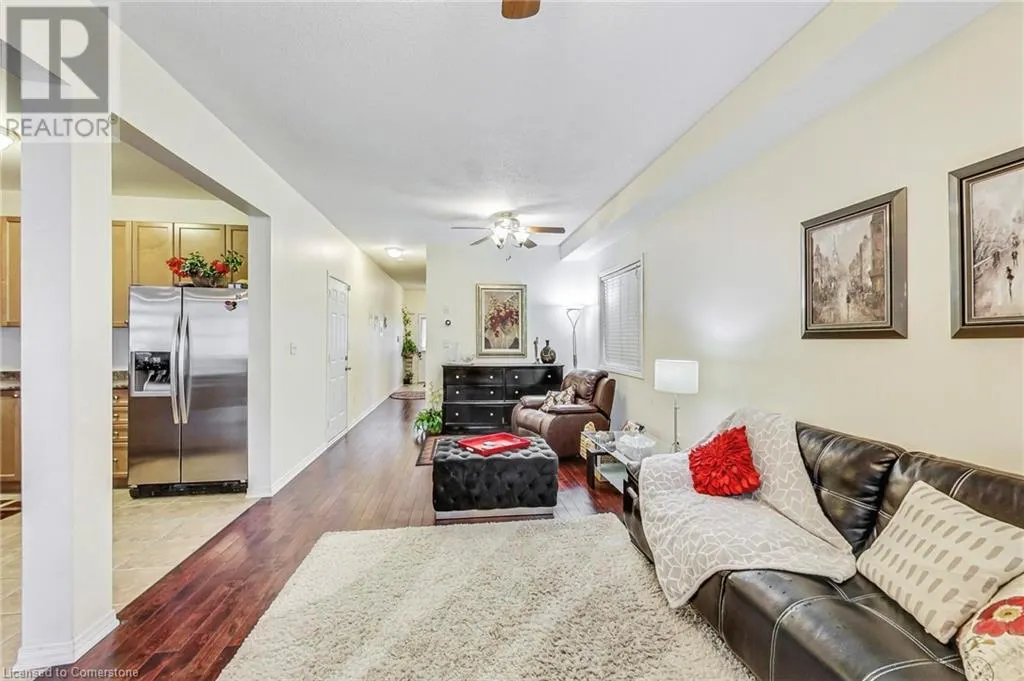 86 GLENDARLING Crescent