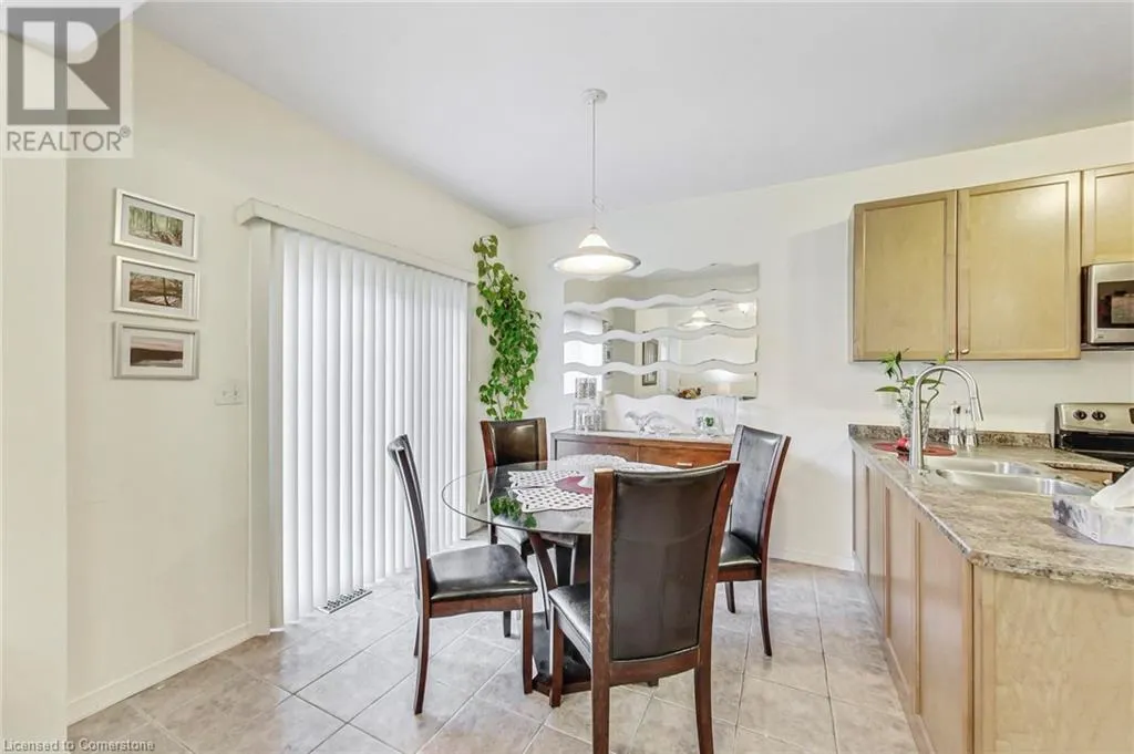 86 GLENDARLING Crescent