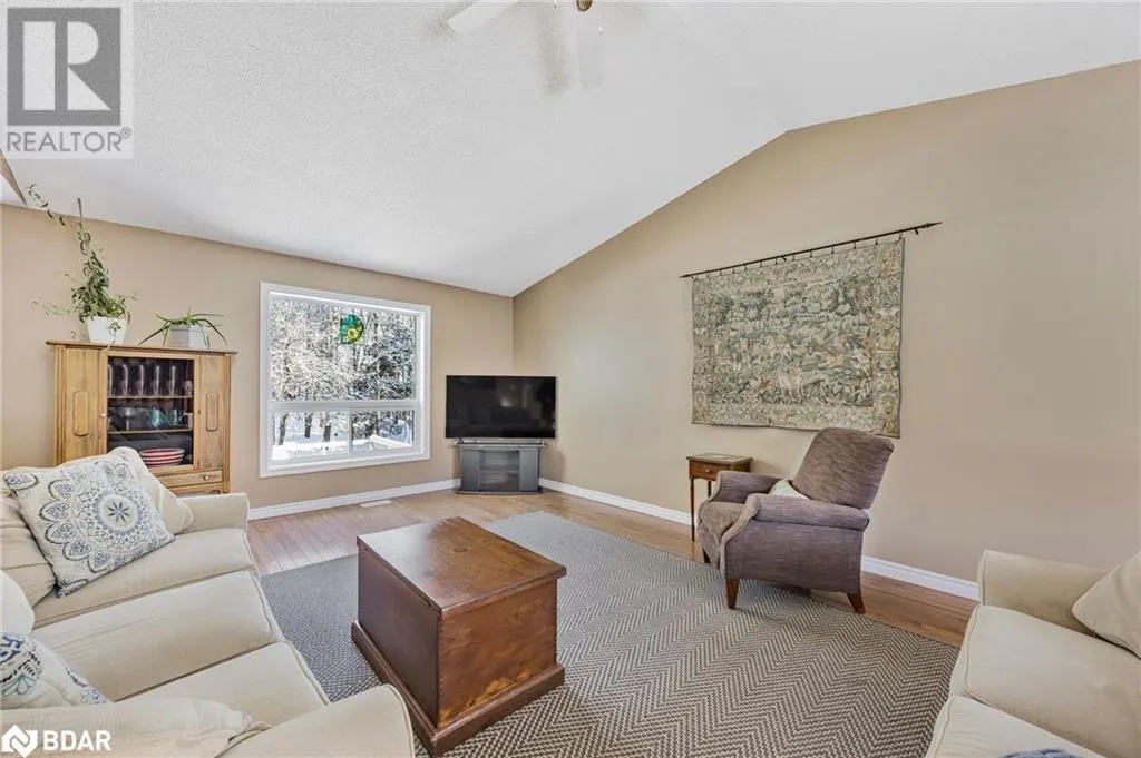 11 MAPLE Court