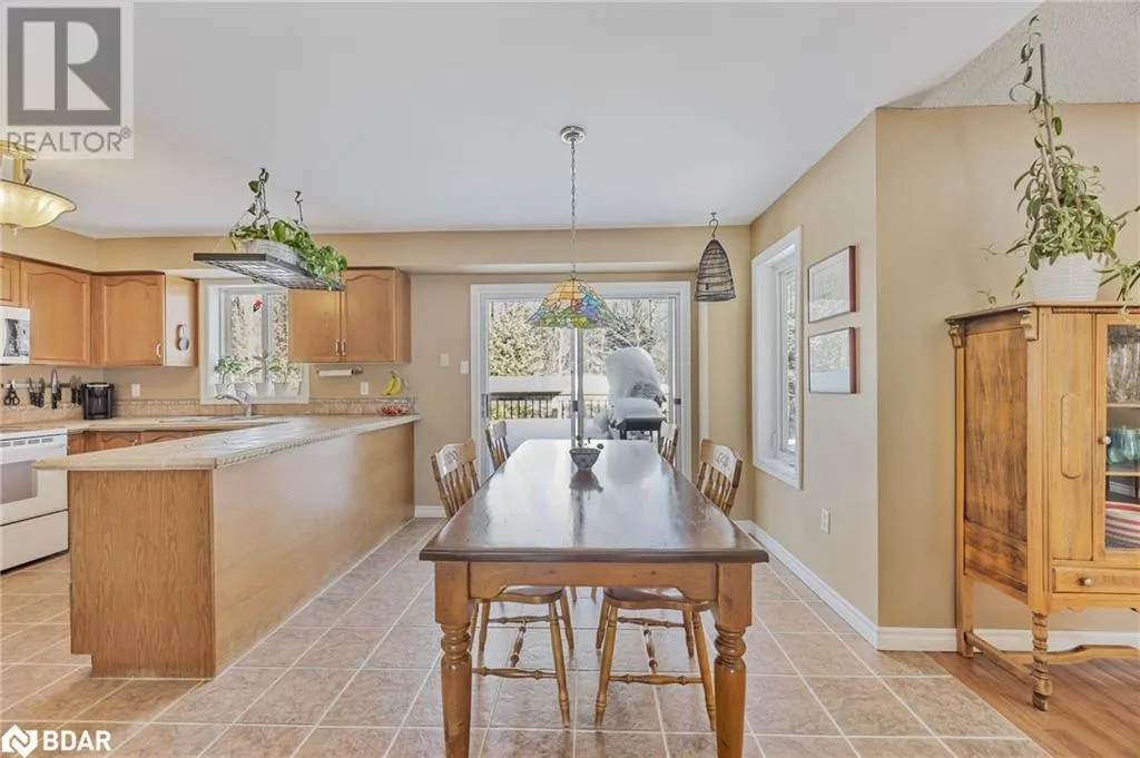 11 MAPLE Court