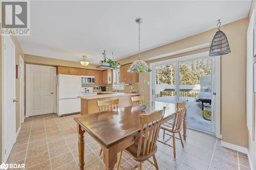 11 MAPLE Court