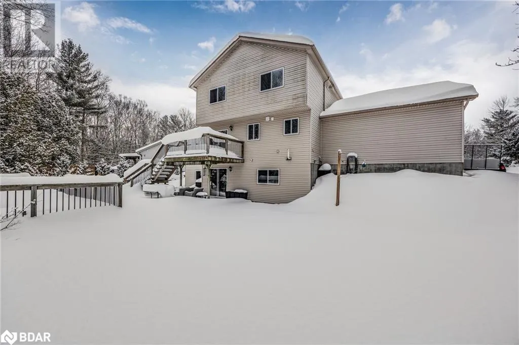 11 MAPLE Court