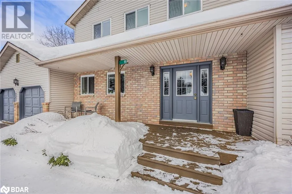 11 MAPLE Court