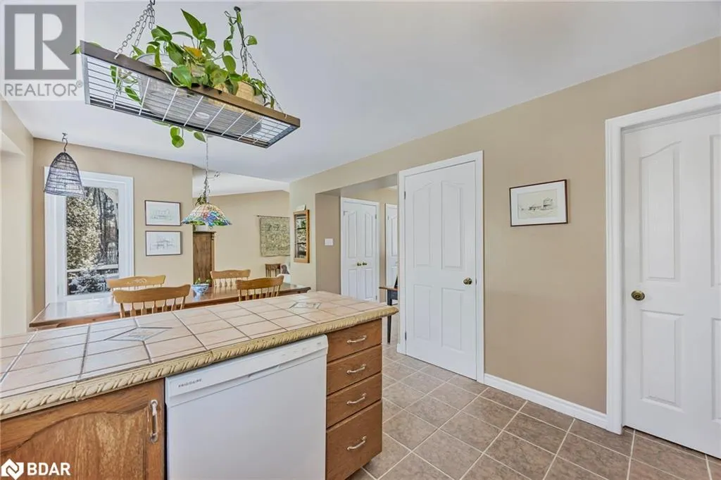 11 MAPLE Court