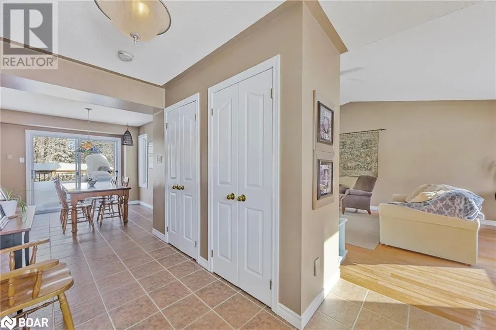 11 MAPLE Court