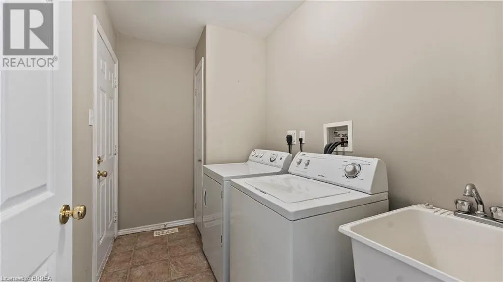 73 MORTON Avenue Unit# 4, #4