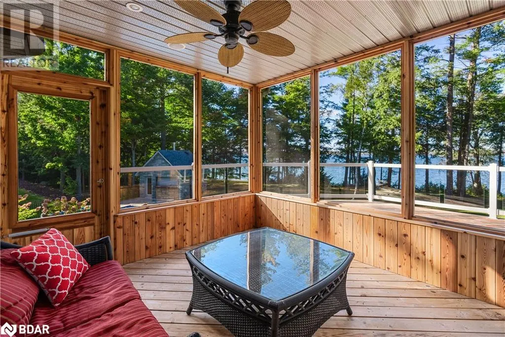 1220 SHOREVIEW Drive