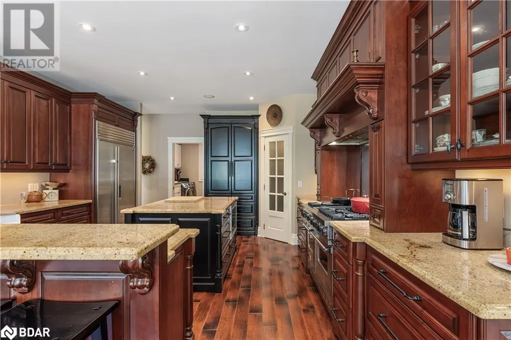1220 SHOREVIEW Drive