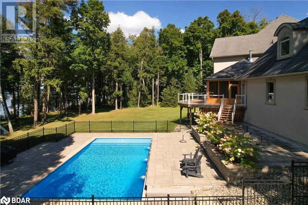 1220 SHOREVIEW Drive