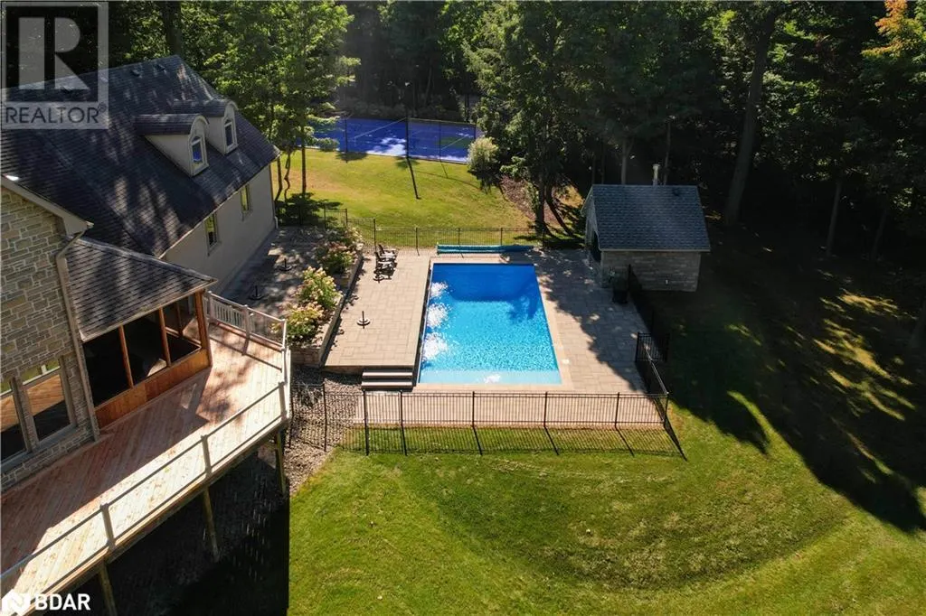 1220 SHOREVIEW Drive