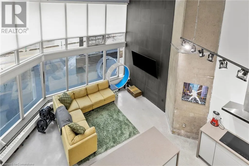 66 BAY Street S Unit# 105, #105