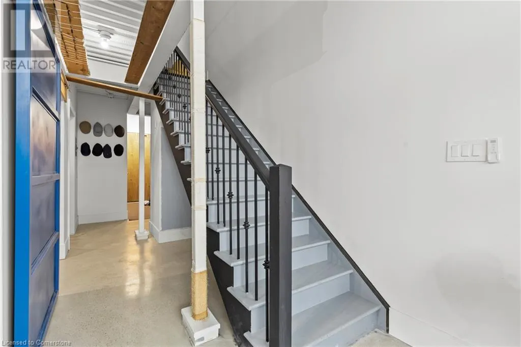 66 BAY Street S Unit# 105, #105