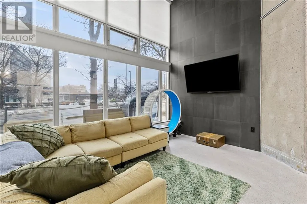 66 BAY Street S Unit# 105, #105