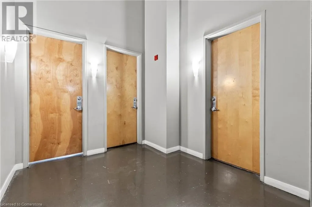 66 BAY Street S Unit# 105, #105
