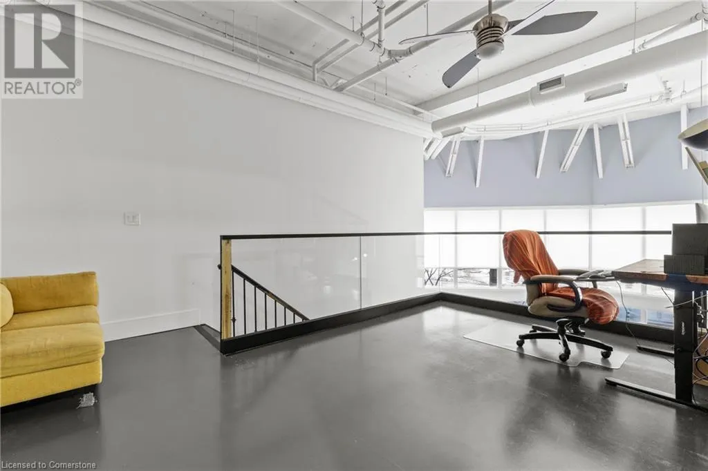 66 BAY Street S Unit# 105, #105
