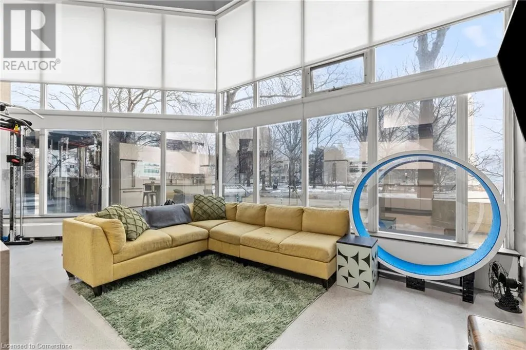 66 BAY Street S Unit# 105, #105