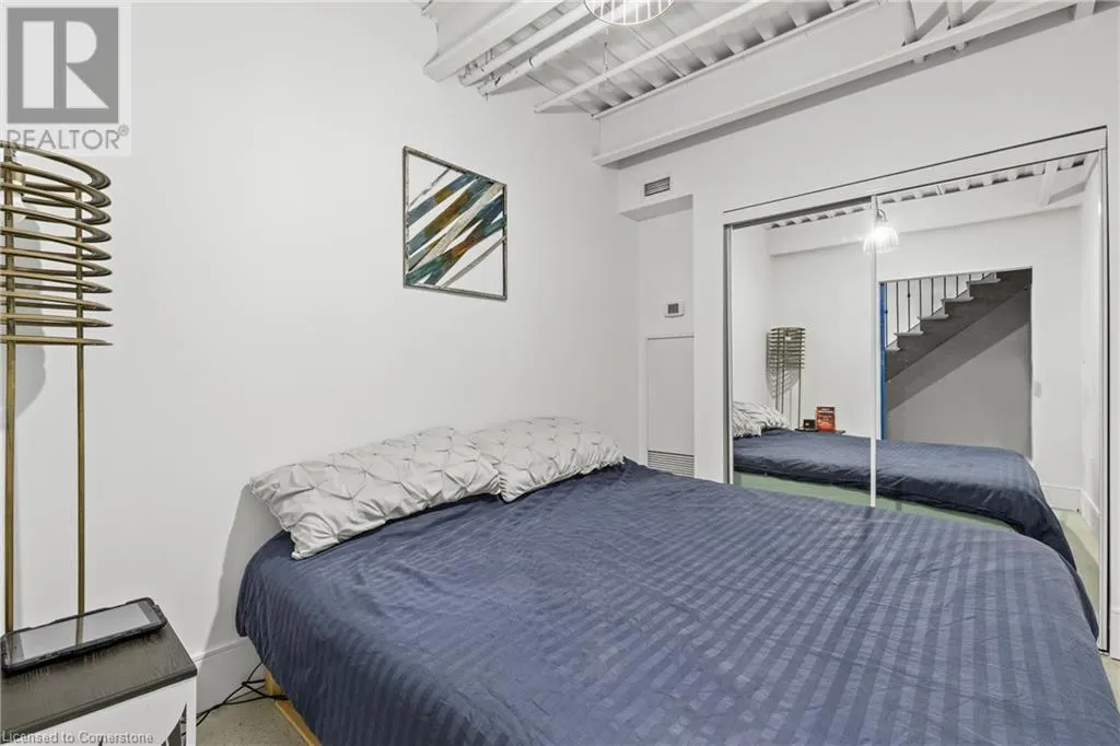 66 BAY Street S Unit# 105, #105