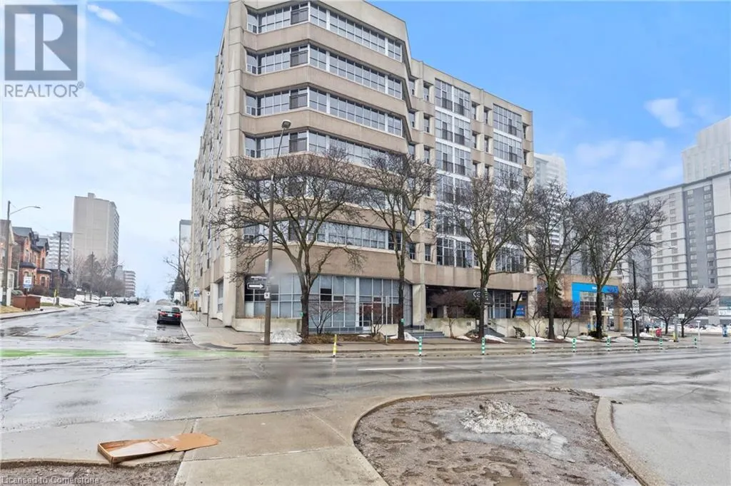66 BAY Street S Unit# 105, #105