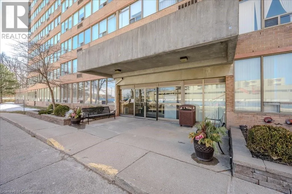 3227 KING Street E Unit# 301, #301