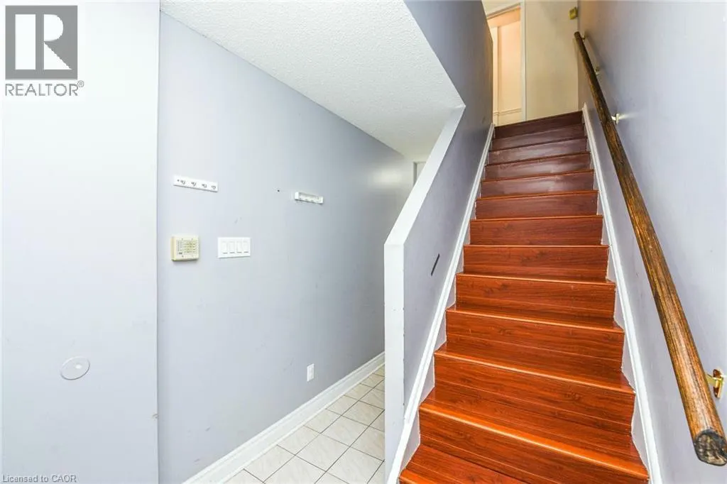 47 ELLIS Drive Unit# 47, #47