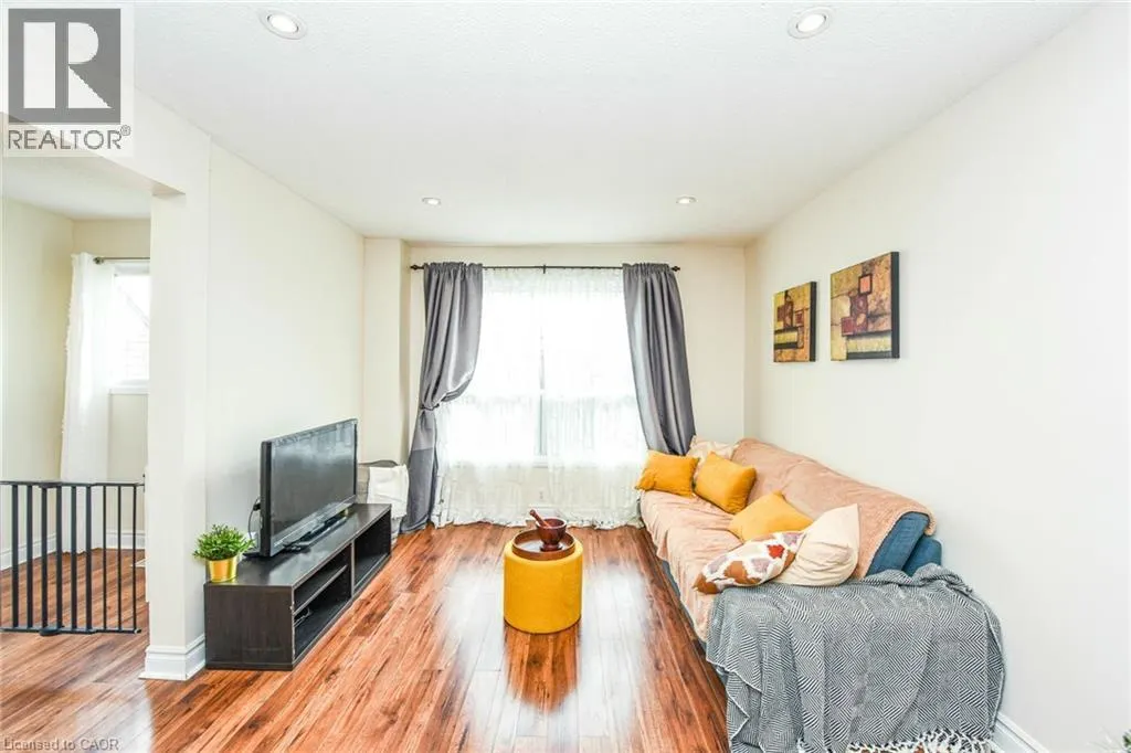 47 ELLIS Drive Unit# 47, #47