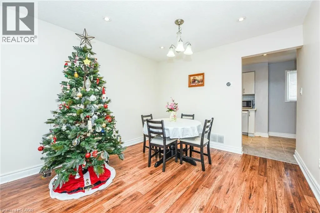 47 ELLIS Drive Unit# 47, #47