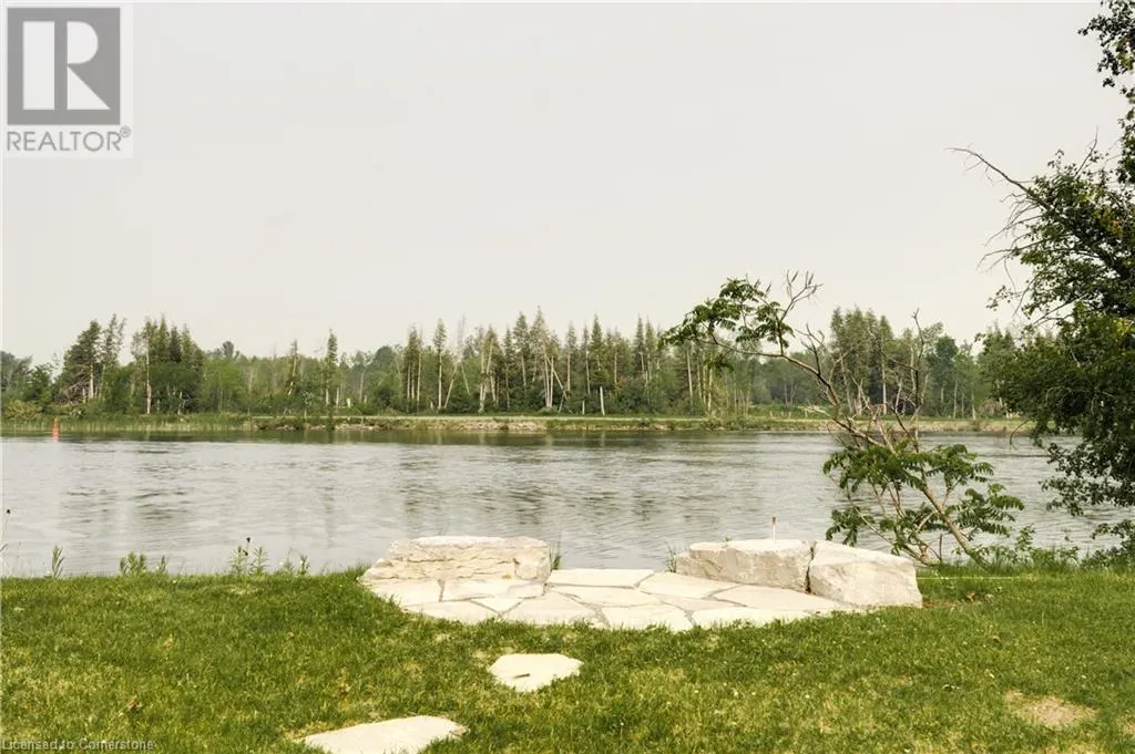 885 GLEN CEDAR Drive