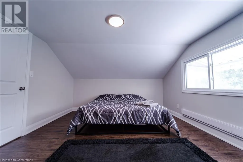885 GLEN CEDAR Drive