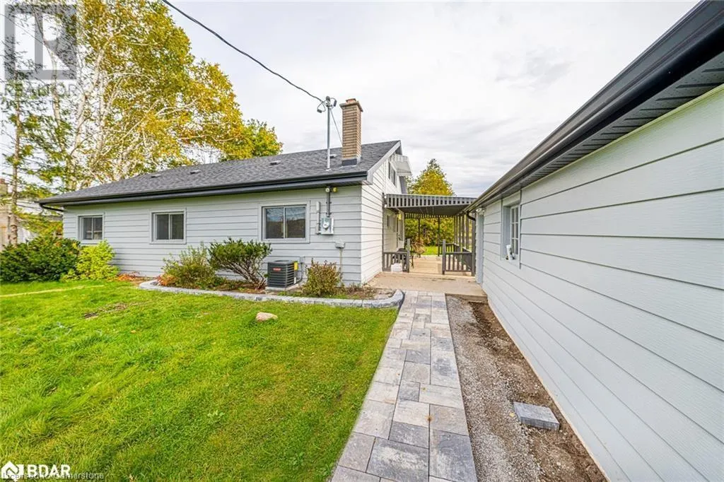 885 GLEN CEDAR Drive