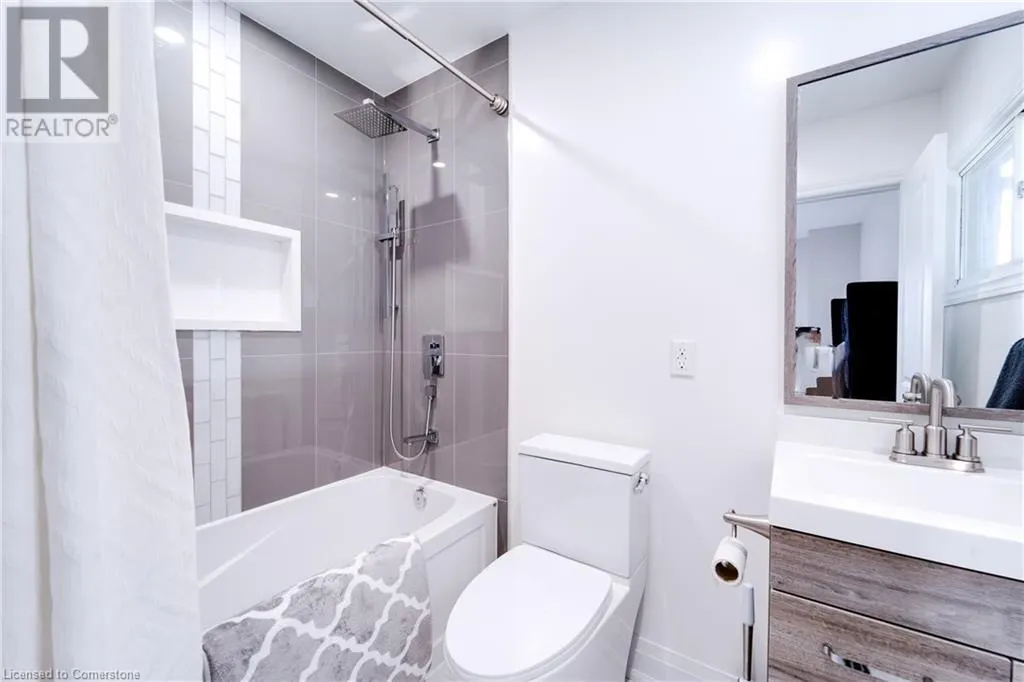 885 GLEN CEDAR Drive
